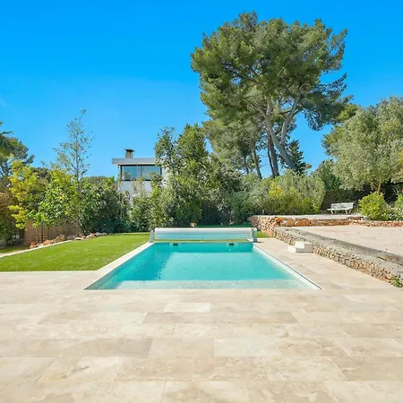 With Pool Near Porquerolles