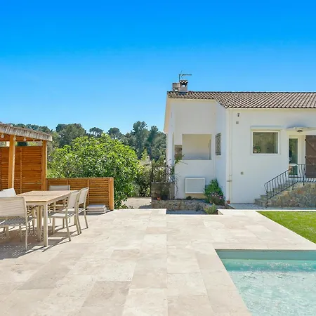Holiday home With Pool Near Porquerolles
